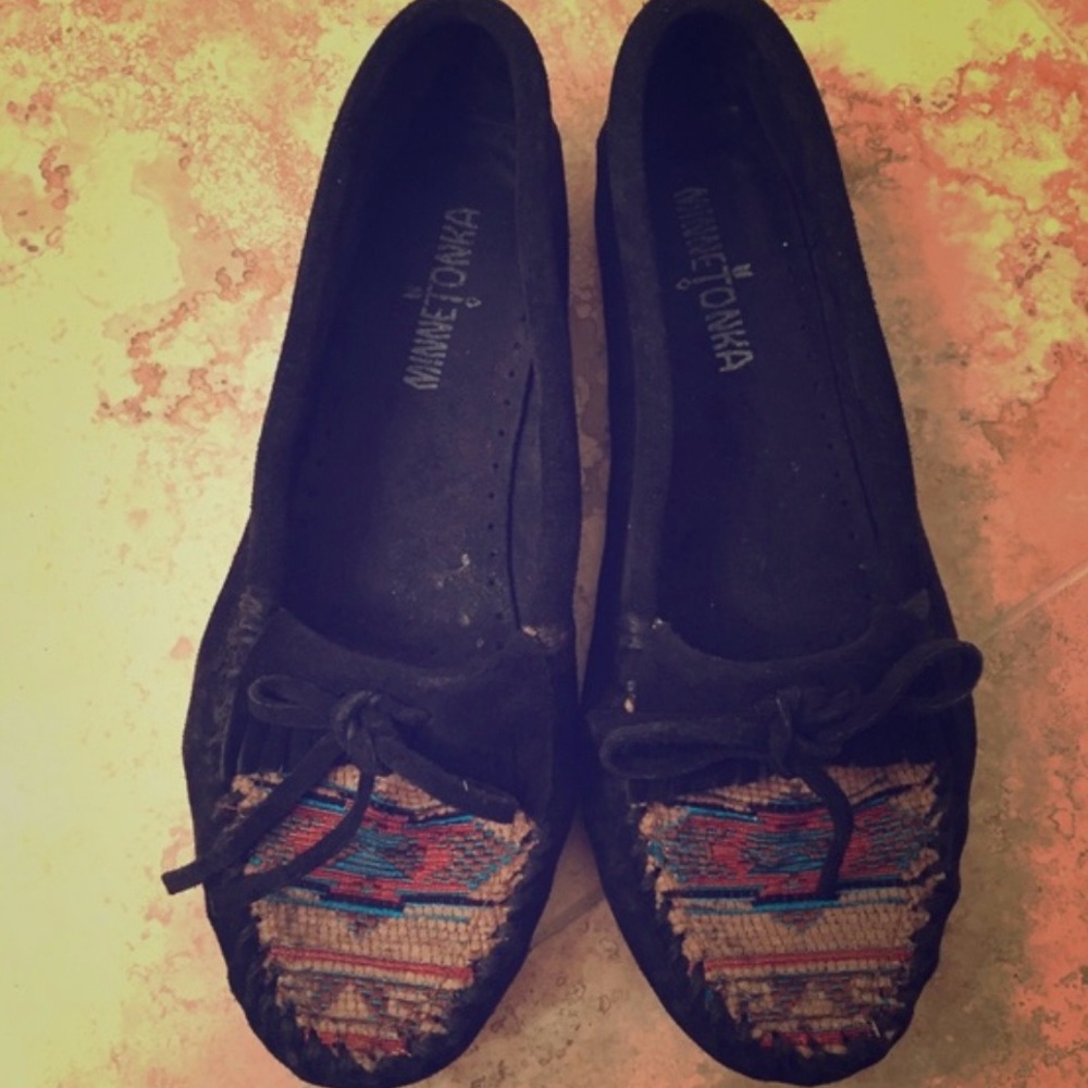 Minnetonka El Paso Moccasins - Picture 2 of 3